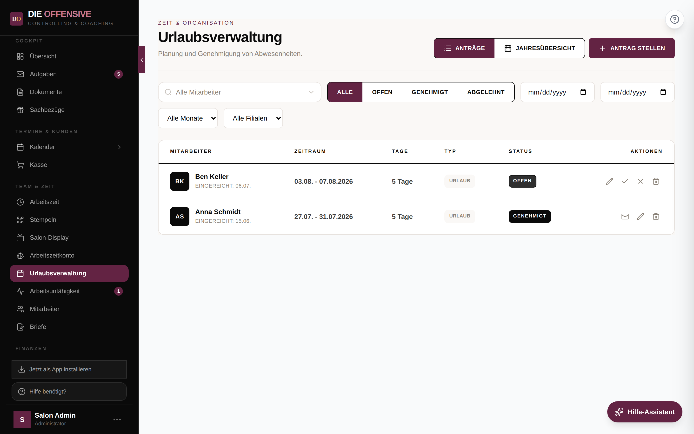 Urlaubsverwaltung mit demselben offenen Urlaubsantrag sowie einem genehmigten Antrag mit E-Mail-Symbol