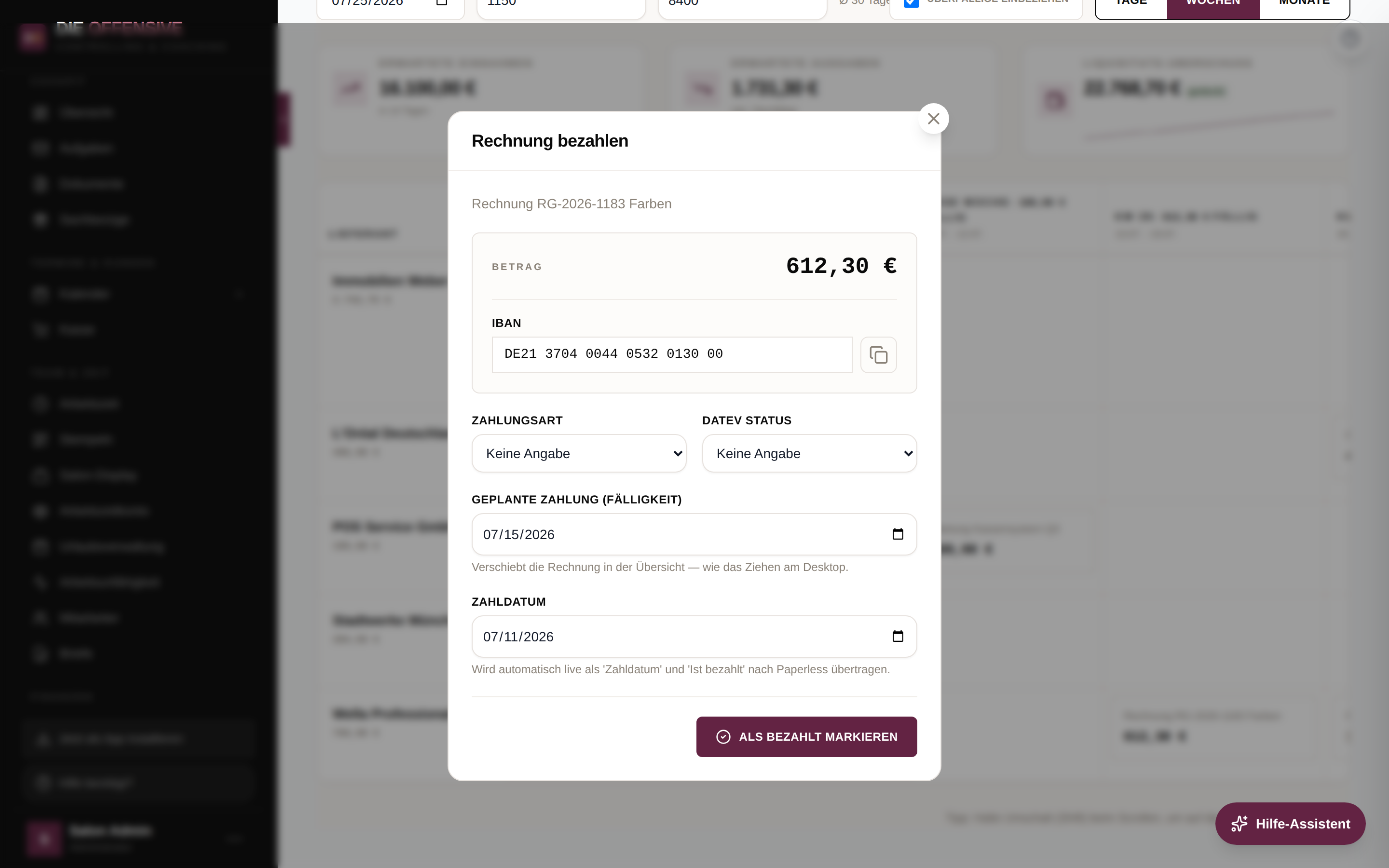Fenster 'Rechnung bezahlen' mit Betrag, IBAN-Kopier-Button, Zahlungsart, DATEV Status, geplanter Zahlung und Zahldatum